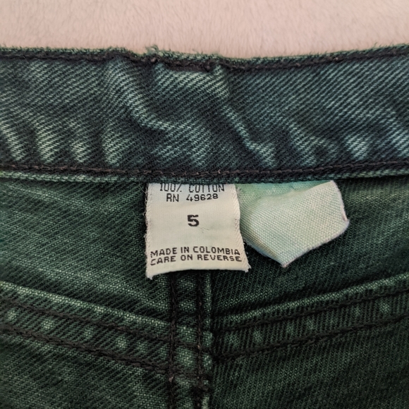 Vintage 90s Green High Rise Bermuda Mom Shorts - Picture 9 of 10